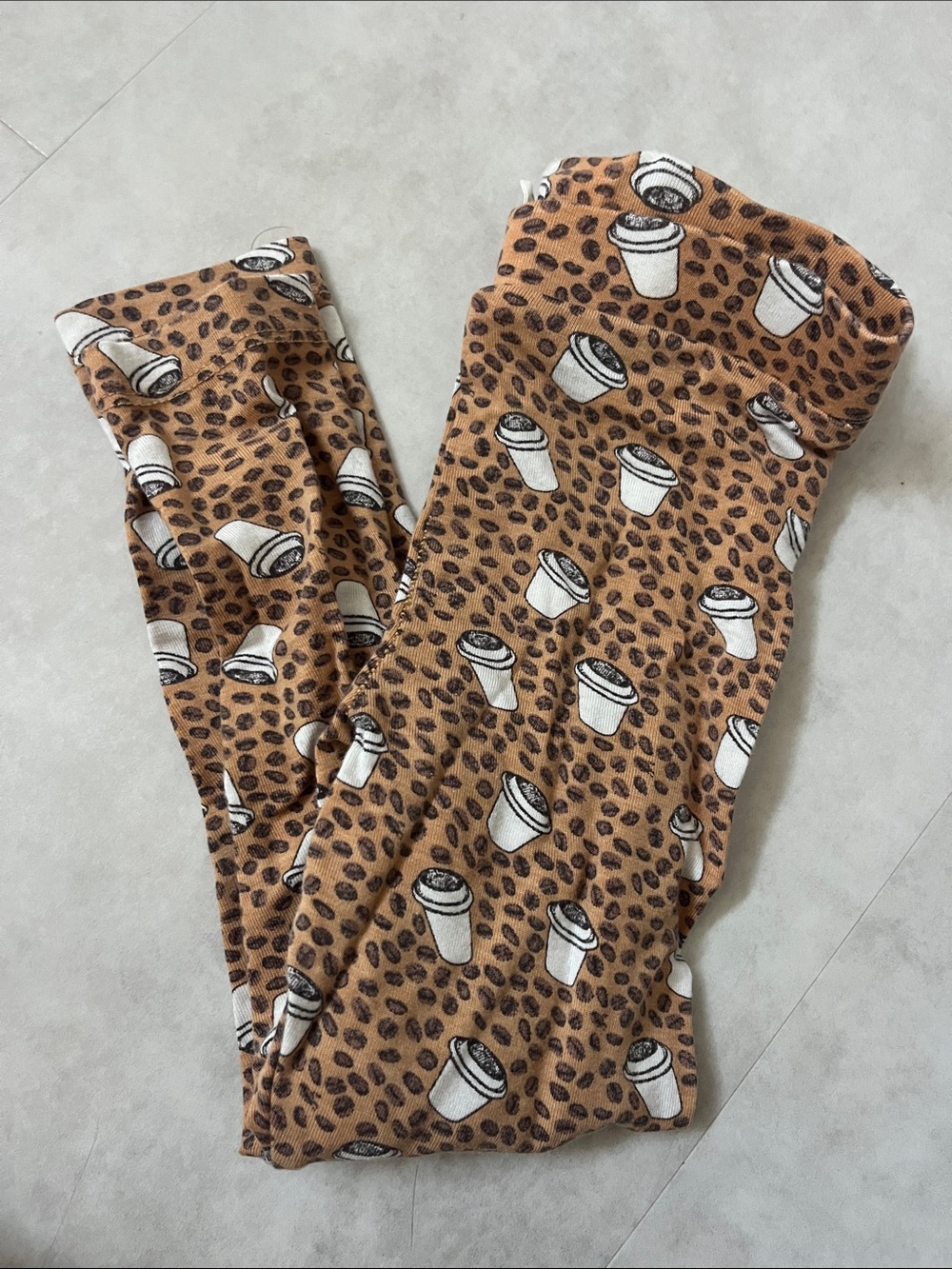 kate quinn Tan Leopard Coffee Cup Kids Leggings